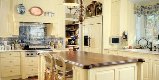 Eclectic Kitchen in Pale Yellow